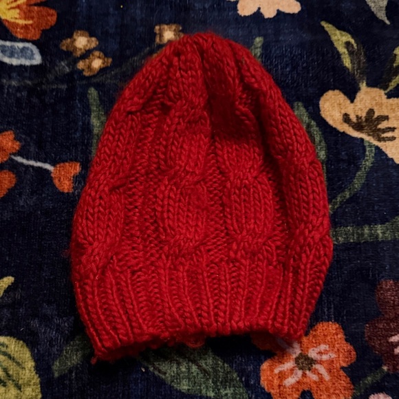 Vintage Abercrombie & Fitch Vibrant Red Knit Hat with Bow - Picture 3 of 3